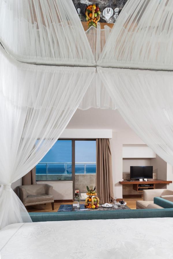 Commodore Elite Suites & Spa Ultra All Inclusive (Adults Only) Evrenseki Exterior photo