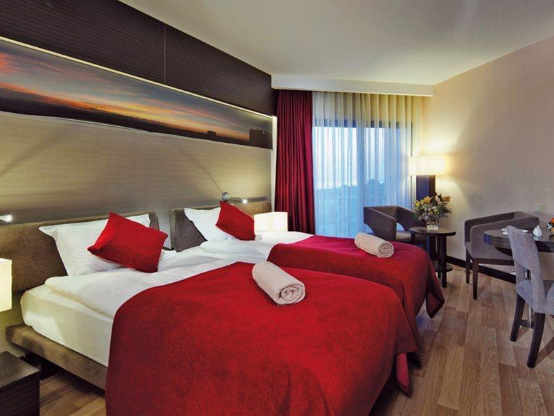 Commodore Elite Suites & Spa Ultra All Inclusive (Adults Only) Evrenseki Exterior photo