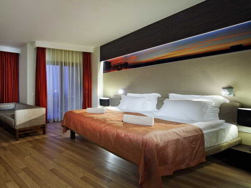 Commodore Elite Suites & Spa Ultra All Inclusive (Adults Only) Evrenseki Exterior photo