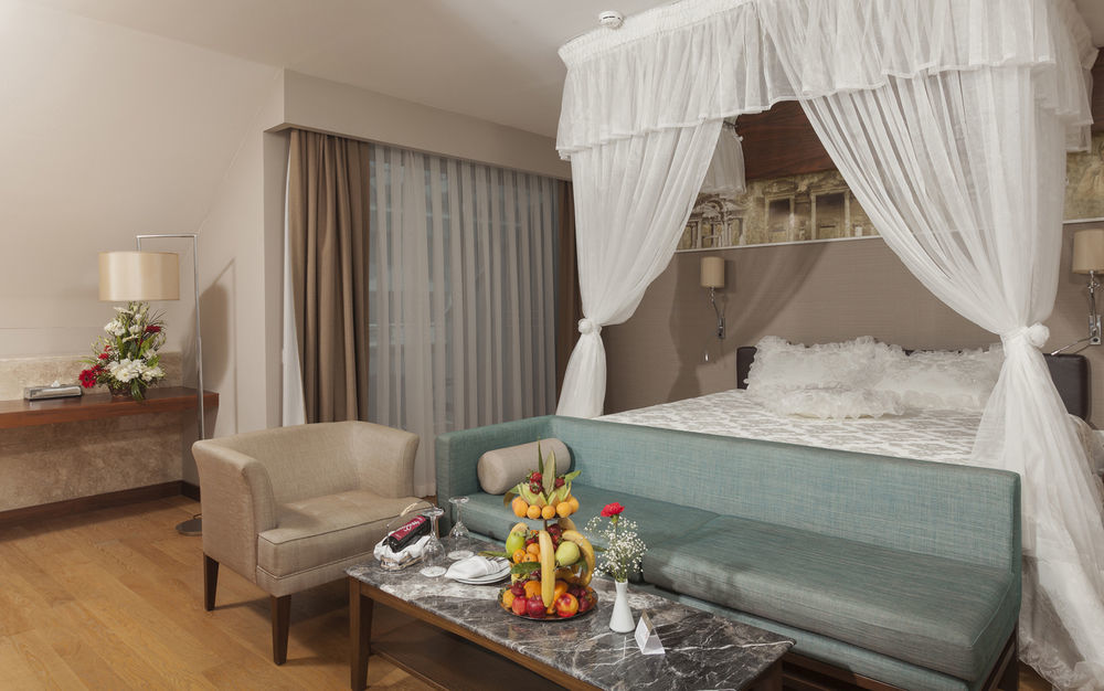 Commodore Elite Suites & Spa Ultra All Inclusive (Adults Only) Evrenseki Exterior photo